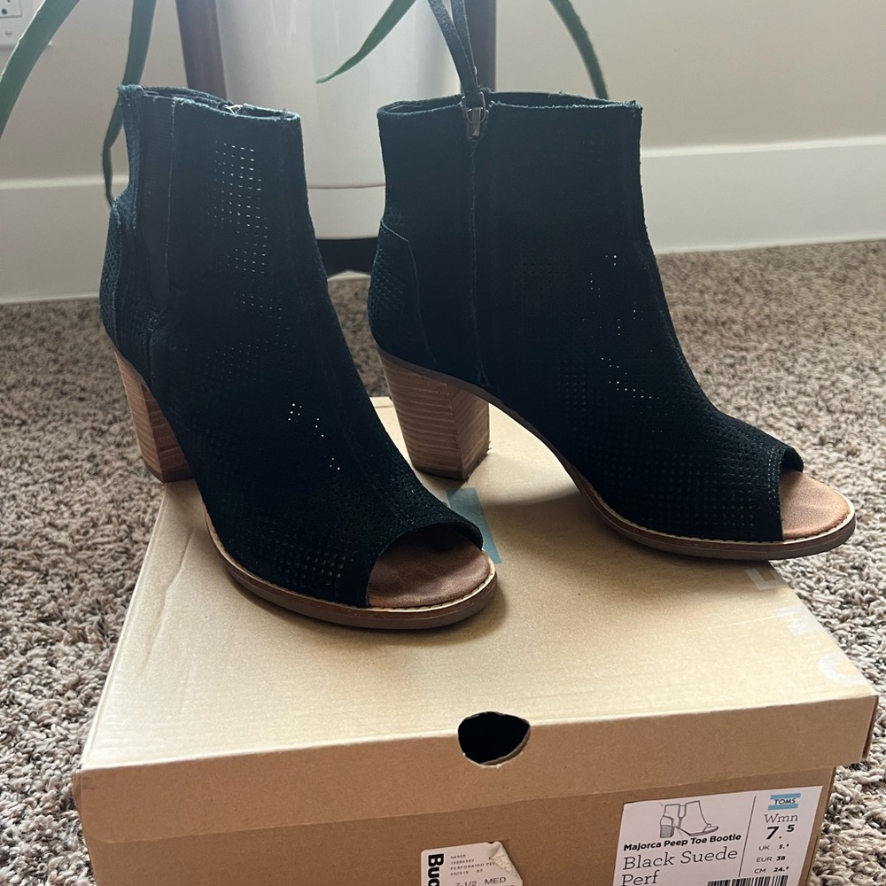 Toms peep toe bootie
